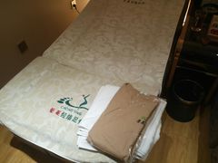 -崇英经络足疗(曲江店)