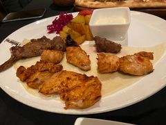 -Efes Turkish & Mediterranean Cuisine 艾菲斯餐厅(陆家嘴店)