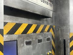 -荒岛实景沉浸密室(江汉路1店)
