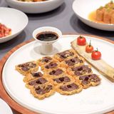 处处透露着对美食的执着追求。- 菜品推荐
