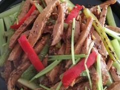 铁板牛肉-天天向上素食餐厅(五台山店)