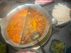 -湊湊火锅·茶憩(打浦桥日月光店)