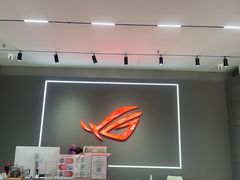 -ROG玩家国度(烟台众诚店)