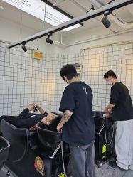 -藤野造型烫发染发