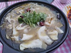 砂锅酸菜乌鱼片-陶德砂锅(蜀汉路店)