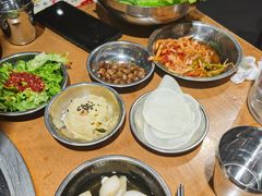 -山川小町·极番烧肉(新地假日广场店)