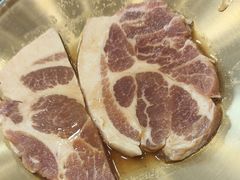 -臻牛烤肉