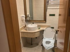 -维也纳酒店(广州番禺大石江景花园店)