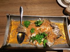 生焗蒜香烤鲈鱼-黛瓦里巷(南京东路店)