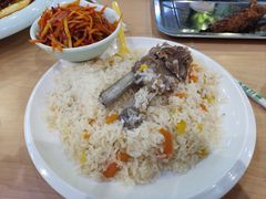 -尕盼舍连锁餐饮大盘鸡拌面王(中和美食街店)