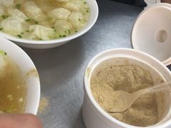 鲜肉泡泡小馄饨-乐惠馄饨店(吴趋坊店)