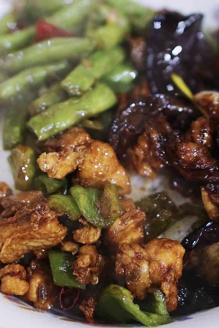 帝都盖浇饭-"上班时的午餐在新城区下沉广场帝都盖浇饭解.