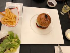 -Salon de The de Joel Robuchon(外滩18号店)