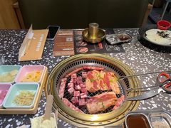 -黑牛の場烤肉(摩天活力城店)