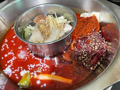 鸳鸯锅-星鸿社重庆老火锅