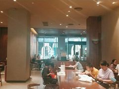 大堂-星巴克(广州百信广场东区店)