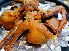 盐焗乳鸽-肥仔文澳门猪骨煲(南京西路店)
