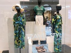 -URBAN REVIVO(荟聚中心店)