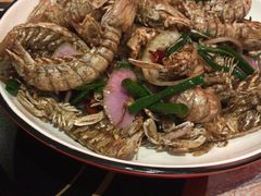 -虾弄弄海派小龙虾·牛羊蝎子火锅