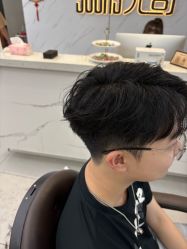 -尤司男士国潮理发馆