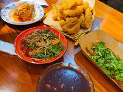 -爆炸头阿姨小四川正宗川味小吃(无任何分店)