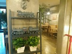 -HIGH FIVE哈福手工汉堡(桂林路店)