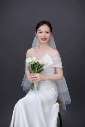 -雪中彩影婚纱摄影·微光艺术中心