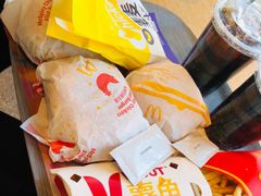 -麦当劳(展览路店)