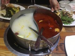 -蒙肥羊·酸汤潮牛·鲜牛肉火锅烤肉自助(岗顶店)