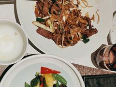 -港丽餐厅(正大店)