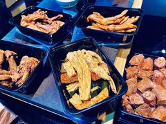 -绝味鸭脖(万家广场店)