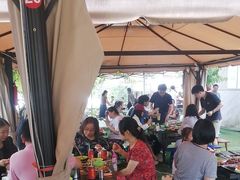 -玫瑰庄园·自助烧烤·烤全羊·团建拓展(龙泉山店)