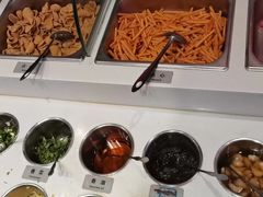 自助调料区-渝悦花田·大骨火锅(尚贤居店)