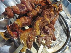 -烤肉小伙烤肉店