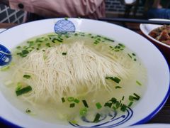 鸡汤银丝面-新万鑫银丝面·非遗无锡味(惠山古镇店)