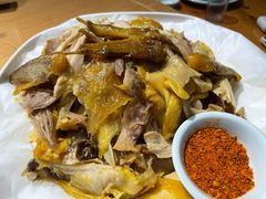 -头上红煨盐鸡·非遗院子餐厅