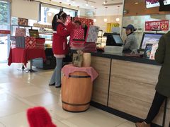-85度C(生甜甜圈研究工坊·上海局门店)