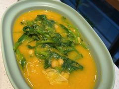 豌豆黄浸豌豆尖-半山腰·云南菜(侨福芳草地店)