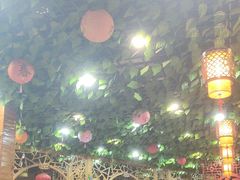 -袁小二大东北铁锅炖(吉祥村总部)