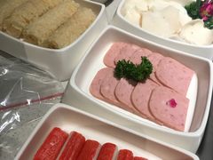 -海底捞火锅鲜切牛肉主题店(长寿路店)