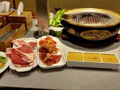 -山焱·炭火自助烤肉(周浦万达店)