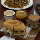 东莞！理工附近茶餐厅！跟着学生哥稳嘢食🥢