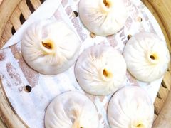 招牌蟹黄汤包-百年龙袍蟹黄汤包(融创茂店)