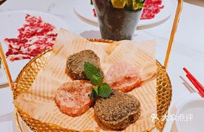 Chaoshan Shell Peach Dumpling Platter
