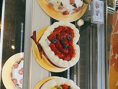 -花花卷卷·鲜食蛋糕(静安久光百货店)