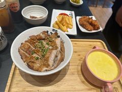 -熊吞·大碗丼烧肉饭(西市场嘉华店)