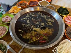 -毛毛老火锅(八年观音桥店)