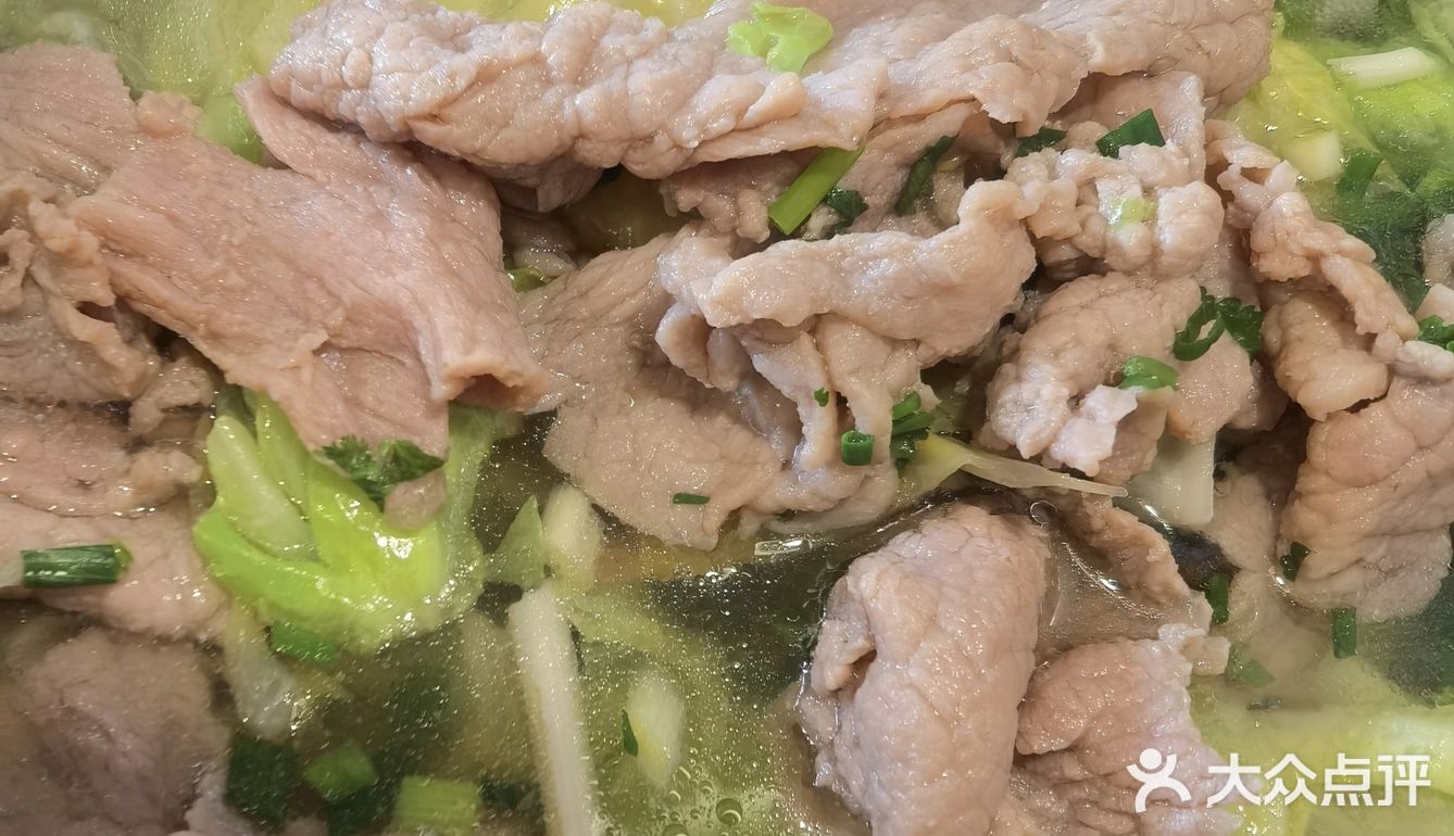 同事第一次来吃这家跷脚牛肉，订了一个双人套餐