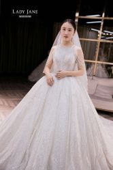 -Lady  Jane高端婚纱礼服馆