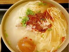 -亮亮拉面(师范路店)